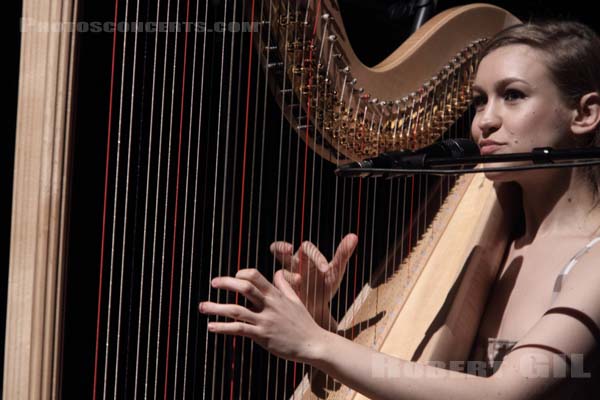 JOANNA NEWSOM - 2010-05-31 - PARIS - Espace Charlie Parker - Grande Halle - 